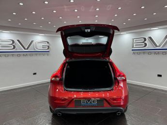 Volvo V40 2.0 D3 Inscription Auto Euro 6 (s/s) 5dr