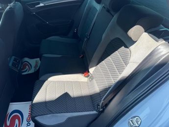 Volkswagen Golf 2.0 TDI R-Line DSG Euro 6 (s/s) 5dr