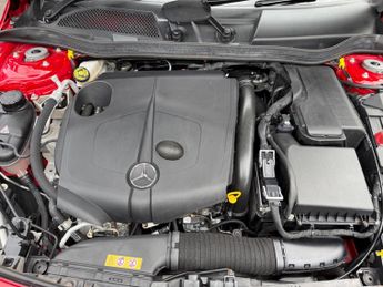 Mercedes-Benz A Class 2.1 A200d AMG Line (Premium) 7G-DCT Euro 6 (s/s) 5dr