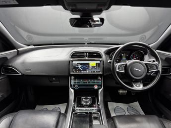 Jaguar XE 2.0i GPF R-Sport Auto Euro 6 (s/s) 4dr