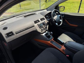 Ford Kuga 2.0 TDCi Zetec 2WD Euro 4 5dr