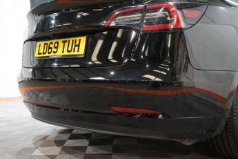 Tesla Model 3 Standard Range Plus Auto RWD 4dr