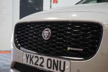 Jaguar E-PACE 2.0 D204 MHEV R-Dynamic HSE Auto AWD Euro 6 (s/s) 5dr