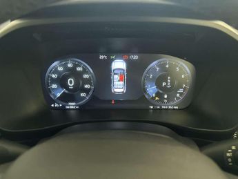 Volvo XC40 2.0 B5 MHEV R-Design Pro SUV 5dr Petrol Hybrid Auto AWD Euro 6 (