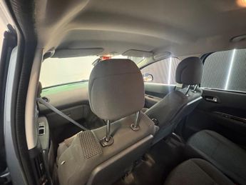 Peugeot 5008 2.0 HDi Active Auto Euro 5 5dr