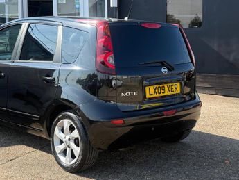 Nissan Note 1.6 16V Tekna Auto Euro 4 5dr