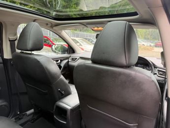 Nissan Qashqai 1.2 DIG-T Tekna XTRON 2WD Euro 6 (s/s) 5dr