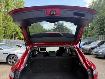 Nissan Qashqai 1.2 DIG-T N-Connecta XTRON Euro 6 (s/s) 5dr