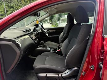 Nissan Qashqai 1.2 DIG-T N-Connecta XTRON Euro 6 (s/s) 5dr
