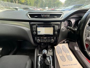 Nissan Qashqai 1.2 DIG-T N-Connecta XTRON Euro 6 (s/s) 5dr
