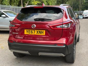 Nissan Qashqai 1.2 DIG-T N-Connecta XTRON Euro 6 (s/s) 5dr