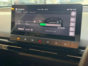 MG MG4 64kWh SE Long Range Auto 5dr