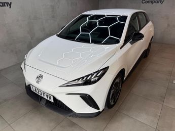 MG MG4 64kWh SE Long Range Auto 5dr