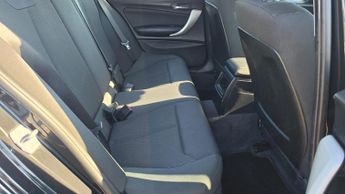 BMW 1 Series 2.0 118d SE Auto Euro 5 (s/s) 5dr