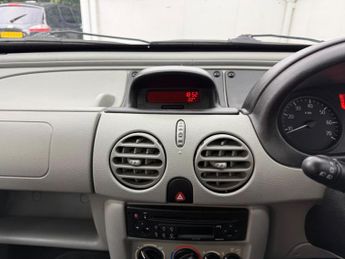 Renault Kangoo 1.6 16v Authentique 5dr