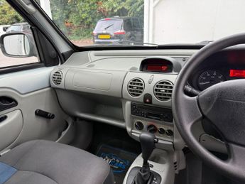 Renault Kangoo 1.6 16v Authentique 5dr