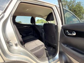 Nissan Qashqai 1.5 dCi N-Connecta 2WD Euro 6 (s/s) 5dr