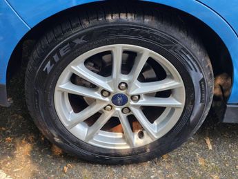 Ford Grand C-Max 1.5 TDCi Zetec MPV 5dr Diesel Powershift Euro 6 (s/s) (120 ps)