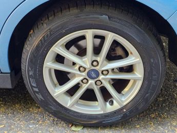 Ford Grand C-Max 1.5 TDCi Zetec MPV 5dr Diesel Powershift Euro 6 (s/s) (120 ps)