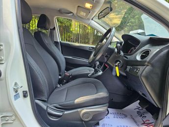 Hyundai i10 1.2 SE Hatchback 5dr Petrol Auto Euro 6 (87 ps)