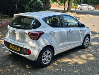 Hyundai i10 1.2 SE Hatchback 5dr Petrol Auto Euro 6 (87 ps)