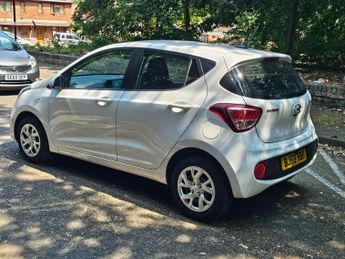 Hyundai i10 1.2 SE Hatchback 5dr Petrol Auto Euro 6 (87 ps)
