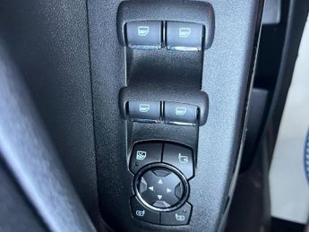 Ford EcoSport 1.0T EcoBoost ST-Line Auto Euro 6 (s/s) 5dr