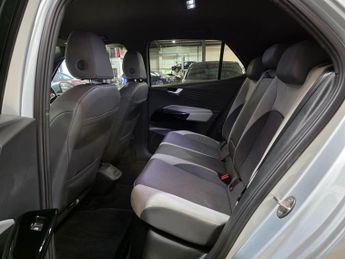 Volkswagen ID.3 Pro Performance 58kWh Business Auto 5dr