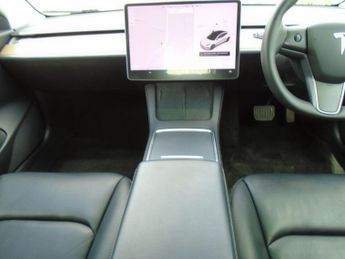 Tesla Model 3 Standard Range Plus Auto RWD 4dr