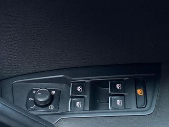Volkswagen Tiguan 2.0 TDI SE Navigation DSG Euro 6 (s/s) 5dr