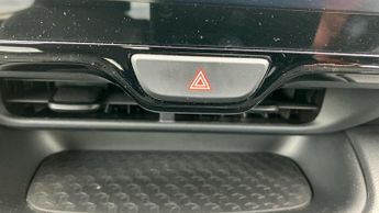 Toyota Yaris 1.5 VVT-h Design E-CVT Euro 6 (s/s) 5dr