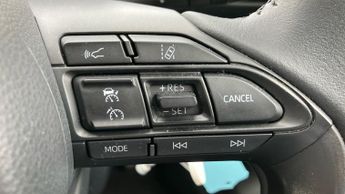 Toyota Yaris 1.5 VVT-h Design E-CVT Euro 6 (s/s) 5dr