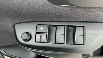 Toyota Yaris 1.5 VVT-h Design E-CVT Euro 6 (s/s) 5dr