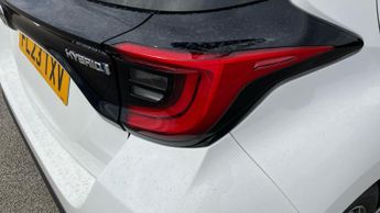 Toyota Yaris 1.5 VVT-h Design E-CVT Euro 6 (s/s) 5dr