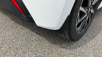 Toyota Yaris 1.5 VVT-h Design E-CVT Euro 6 (s/s) 5dr