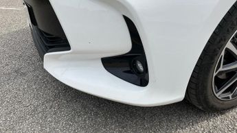 Toyota Yaris 1.5 VVT-h Design E-CVT Euro 6 (s/s) 5dr