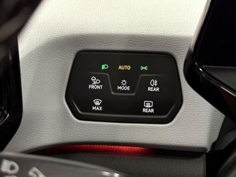 Volkswagen ID.3 Pro Performance 58kWh Family Auto 5dr