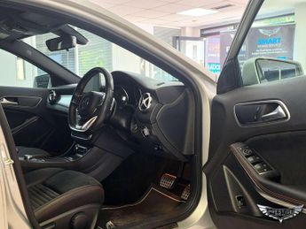 Mercedes-Benz GLA 2.0 GLA250 AMG Line (Executive) 7G-DCT 4MATIC Euro 6 (s/s) 5dr