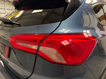 Ford Focus 1.0T EcoBoost Active X Auto Euro 6 (s/s) 5dr