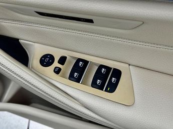 BMW 5 Series 3.0 530d SE Touring Auto xDrive Euro 6 (s/s) 5dr