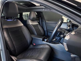 Citroen C5X New C5 X Shine Plus PureTech 180 S&S EAT8 Automatic