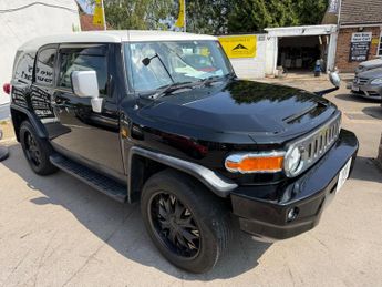 Toyota FJ Cruiser 5 Door Automatic