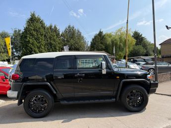 Toyota FJ Cruiser 5 Door Automatic