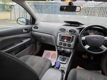 Ford Focus 1.6 Titanium 5dr