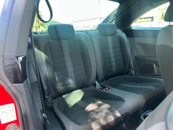 Volkswagen Beetle 2.0 TDI Sport DSG Euro 5 3dr