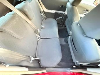 Toyota Yaris 1.33 Dual VVT-i TR Euro 4 (s/s) 5dr
