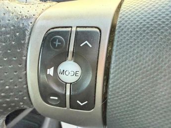 Toyota Yaris 1.33 Dual VVT-i TR Euro 4 (s/s) 5dr