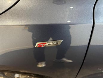 Ford Focus 1.0T EcoBoost MHEV ST-Line DCT Euro 6 (s/s) 5dr