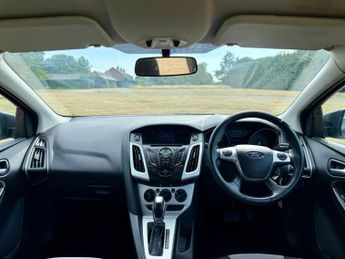 Ford Focus 1.6 Zetec Powershift Euro 5 5dr