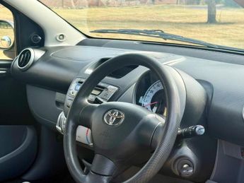 Toyota AYGO 1.0 VVT-i Black MultiMode Euro 4 3dr